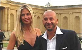 Nasce a cremona il 9 luglio 1964 e proprio nella squadra della sua città natale inizia la carriera, arrivando a disputare quattro campionati in prima squadra. Gianluca Vialli Wife