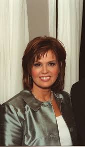 See Marie Osmond Best Hairstyles Through The Years In 2020 Cool Hairstyles Marie Osmond Hair Evolution