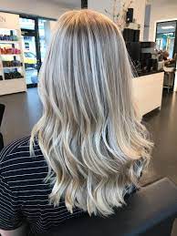 outfit friseur in hamburg kiel profi fur blond freehand extensions friseur hamburg eisblond blond balayage