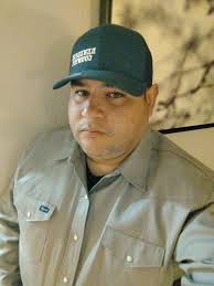 Hello I am Patrick, 40 years old I currently live in San Diego own my own  business, looking to meet someone who I can talk to and get to know.