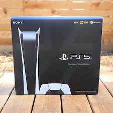 The ps5 digital edition and the disc model are almost identical, according to an interview with sony's playstation ceo jim ryan. Sony Playstation 5 Digital Edition Console Ps5 Brand New In Hand Ready To Ship Eur 612 96 Picclick De