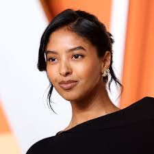 Brianna Dotson's Instagram, Twitter & Facebook