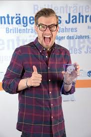 Joko winterscheidt beweist, dass man mit quatsch machen viel geld verdienen und lob ernten kann. Die 10 Besten Ideen Zu Joko Winterscheidt Joko Winterscheidt Joko Joko Und Klaas