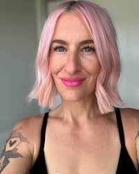 Tiffany Roe's Instagram, Twitter & Facebook