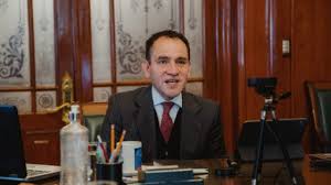 Arturo, un profesional en la materia y. Mexico Ampliara Lista De Sitios De Cambio Para Remesas Arturo Herrera