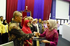 The odds that the content will differ from the original cannot be avoided. Dekan Fia Ui Sampaikan 5 Pesan Bagi Wisudawan Ilmu Administrasi Faculty Of Administrative Science Universitas Indonesia