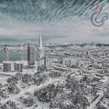 شاهد الصور كيف تبدو جورجيا هذا الشتاء بعد تساقط الثلج بكثافة في وسط موجة ثلجية شديدة البرودة في تبليسي باتومي جوداوري كاخي Paris Skyline Skyline Photo