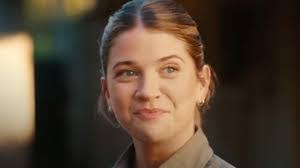 Andi Allen's Instagram, Twitter & Facebook