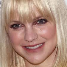 Hairstyle ideas for long hair, curly hair, bob hairstyle, short hair, medium hair, frizzy hair women curly hair is best suited for square face shape. The Best Haircuts For Square Faces The Skincare Edit