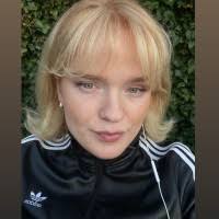 100+ "Amalia" profiles