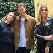 Søren holm | family man foremost, business man second. Sunday Service Sanger Soren Holm Fra Liss Gaester Studiet