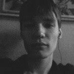 Nikki Durst's Instagram, Twitter & Facebook