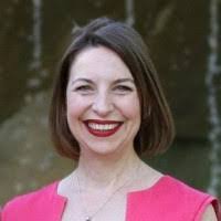 Lisa Laskowski's Instagram, Twitter & Facebook