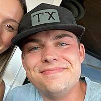 Peyton Hanna's Instagram, Twitter & Facebook