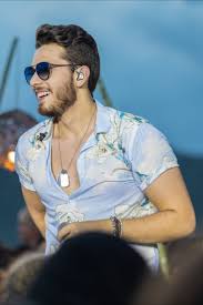 Aprenda a tocar essa música usando as cifras, tablaturas e versão simplificada com o cifras. 18 Ideias De Gustavo Mioto Gustavo Mioto Cantores So Sertanejo