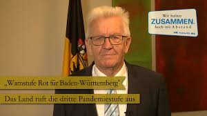 Sprich im fall einer ausgangssperre, wegen des coronavirus dürften die menschen in deutschland für einige zeit ihre wohnungen und häuser nicht mehr verlassen. Land Ruft Die Dritte Pandemiestufe Aus Baden Wurttemberg De