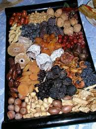 Yalda Or Norouz Dried Fruits And Nuts Persian Food Iranian Food Food