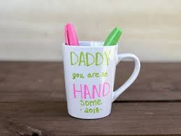 Creative diy gift ideas ide hadiah diy simple menyenangkan dan kreatif, membuat kado ulang tahun kreatif untuk ayah sederhana dan mudah, bikin kado sederhana buat pacar keluarga diy kado ulang tahun unik cuma 20k gampang banget, 26 ide hadiah murah namun cemerlang. 9 Ide Hadiah Untuk Hari Ayah Dengan Modal Tipis