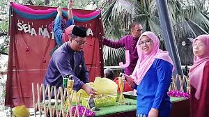 Rujukan & lampiran anda dikehendaki buat sendiri. Majlis Sambutan Hari Raya Aidilfitri Ptar 2018 Perpustakaan Uitm S Blog