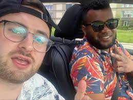 Witnessing a bit of 🇨🇦 history in alligator land. Successful solo  mission. Go out there and adventure!