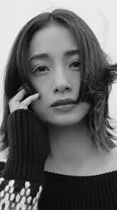 女優 上戸彩のAlexander McQueenファッションストーリー