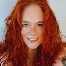 Tiffany Iman (@tiffers_85)