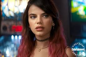 Anyone else think that Liv McKenzie (Sonia Ammar) looks like a young Sidney  Prescott? : r/Scream