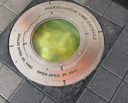 A group of kids are told to draw what the future looked like; A Fascinating Look Inside The Great Nickelodeon Time Capsule Of 1992 Time Capsule Nickelodeon Capsule