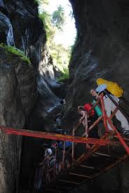 Get details of location, timings and contact. M Piatra Mare Canionul È™apte ScÄƒri Cabana Piatra Mare