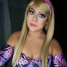 Les dije, que hoy sí me sentía #barbie Denle amor a mis fotos, me costó  mucho verme de rubia, por qué mi color de piel no va con ese tono de  cabello.
