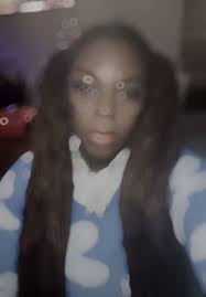 Krystal Eubanks (@benaturallykute)