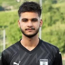 Nils Landzettel rettet spät die Titelparty des FC Fürth