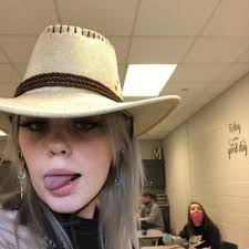 trinity roark! (@TrinityRoark)