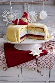 Mohn Marzipan Torte Mit Nikolaus Rezept Lecker Mohn Marzipan Torte Kuchen Und Torten Rezepte Marzipantorte