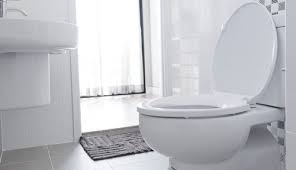 A flow rate of 1.28 gallons per flush uses 20% less water than a 1.6 gpf toilet, to help save water. Comfort Height Vs Standard Toilet Pros Cons Comparisons And Costs