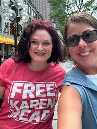 Where oh where did Kacy Gillis go, oh where oh where can she beeee....where  oh where has Kacy Gillis gone, oh where oh where can she beeeeeeee??  Bahahahahahahaha. Hey Kacy, feel duped