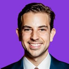 Callan Harrington's Instagram, Twitter & Facebook