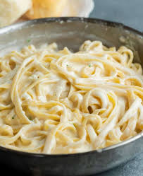 A copycat of the olive garden fettuccine alfredo sauce recipe. Olive Garden S Alfredo Sauce The Cozy Cook