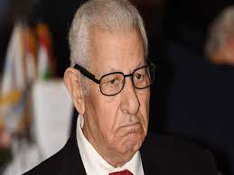 كشف رئيس المجلس الأعلى لتنظيم الإعلام في مصر، مكرم محمد أحمد، عن تحذير الرئيس الراحل حسني مبارك الشديد من جماعة الإخوان والخطر الذي تشكله على البلاد. ÙˆÙØ§Ø© Ø§Ù„ÙƒØ§ØªØ¨ Ø§Ù„ØµØ­ÙÙŠ Ù…ÙƒØ±Ù… Ù…Ø­Ù…Ø¯ Ø£Ø­Ù…Ø¯ Ø¹Ù† Ø¹Ù…Ø± ÙŠÙ†Ø§Ù‡Ø² 85 Ø¹Ø§Ù… Ø§ Ù…ØµØ±Ø§ÙˆÙ‰