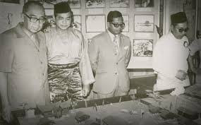 Tengku mohamad sultan ahmad prime minister: Tun Abdul Razak Bapa Pembangunan Malaysia Negeri Pahang