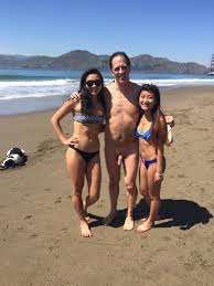 True public CFNM - Bakers Beach tourists appreciate the moment! | Scrolller