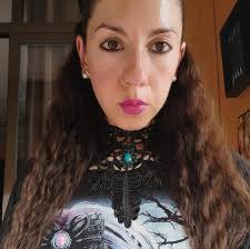 Flying gecko showing off its webbed feet and neat camouflage at The Bio  Dude. TRR is made possible by The Bio Dude