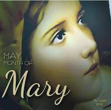 🎊 Hi, it's my birthday today and Mom told me I'm beautiful.🎂🎁🎉