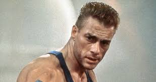 Jean-Claude Van Damme kontra Chuck Norris. Dlaczego wybrał "Cyborga" i  żałuje