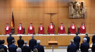 Un tribunal constitucional o corte constitucional es un órgano jurisdiccional que es responsable, principalmente, de hacer efectiva la primacía de la constitución. El Constitucional De Alemania Exige Al Bce A Revisar Las Compras De Deuda Soberana En Tres Meses Eleconomista Es