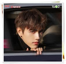 Trần Phi Vũ bị tung ảnh "giường chiếu" với hot girl mạng