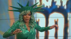 Wendy Williams Passes Out on Live TV -- See the Scary Moment - YouTube