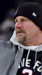 Shelby Hawk's Instagram, Twitter & Facebook