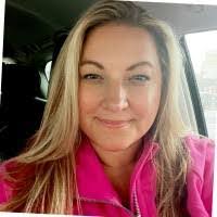 Lisa Alderfer's Instagram, Twitter & Facebook