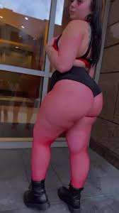 riahbear18 - Porn Videos & Photos - EroMe